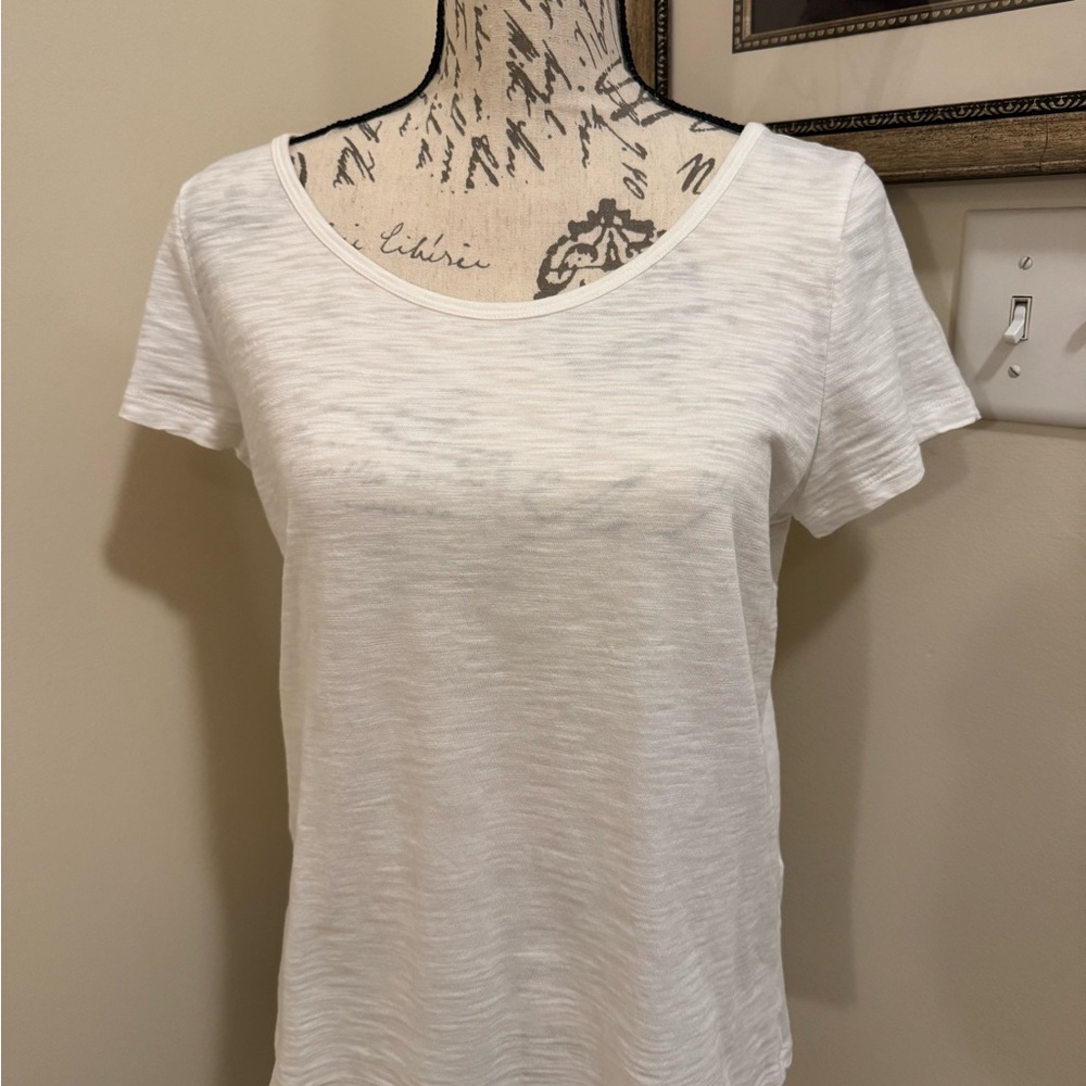 White House Black Market White Short Sleeve Tee